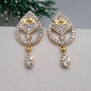 Diamond Drop Earrings Gold & Silver Tone 1” NWOT